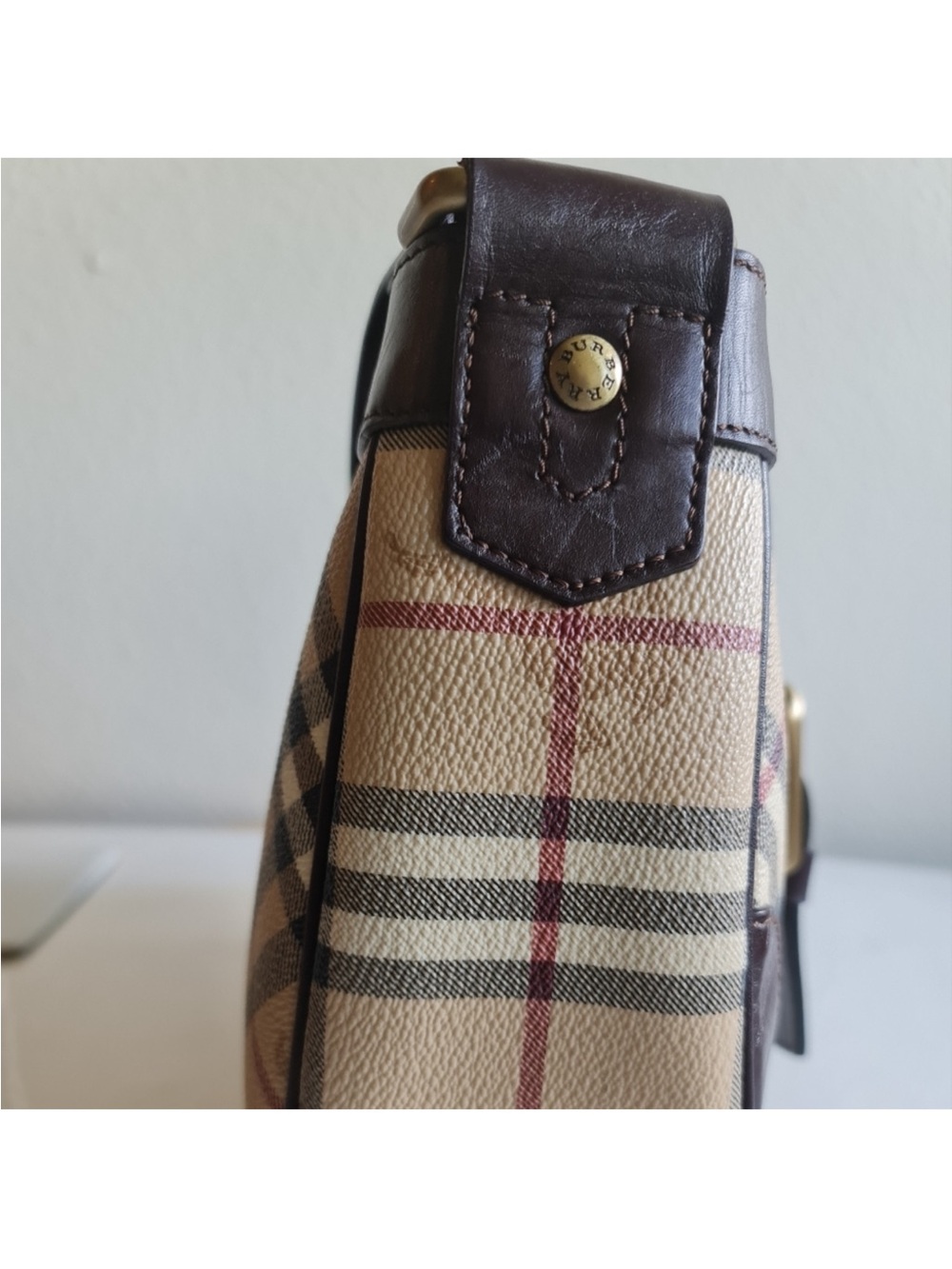 Gorgeous Burberry bag - Picture 4 of 4